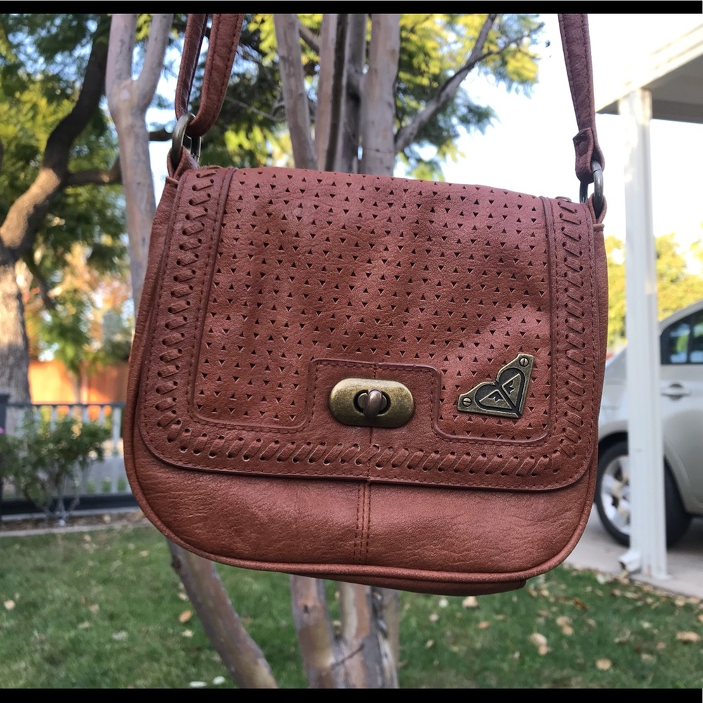 Roxy Brown Crossbody Bag Surfer Girl Beach sports vibes Y2K vacation summer
